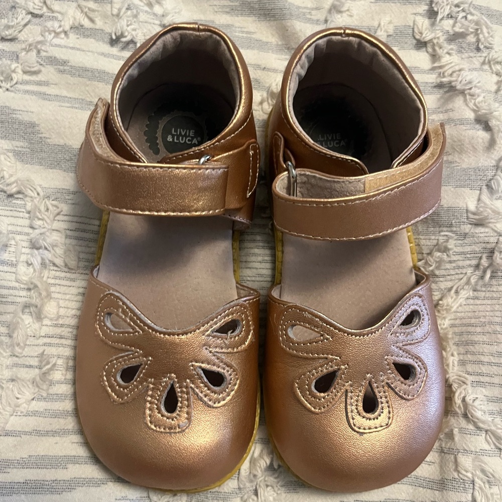 EUC Livie and Luca girls dress maryjane in rose gold size 12